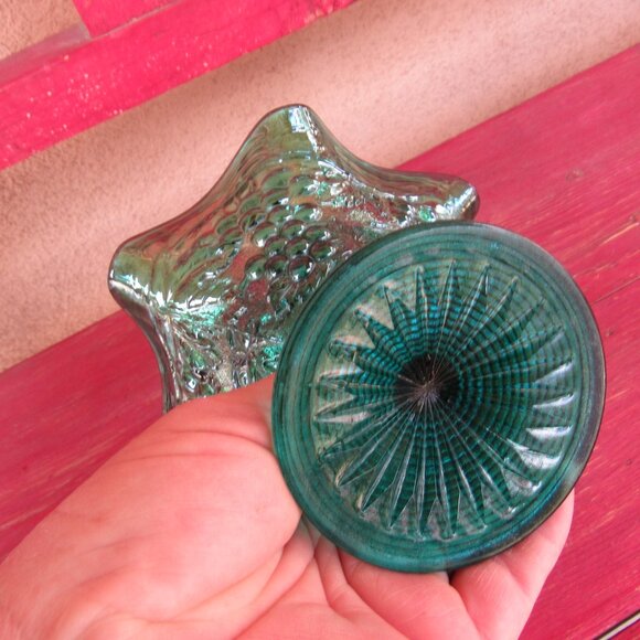 Vintage Mint Green Carnival Glass Dish - Picture 5 of 7